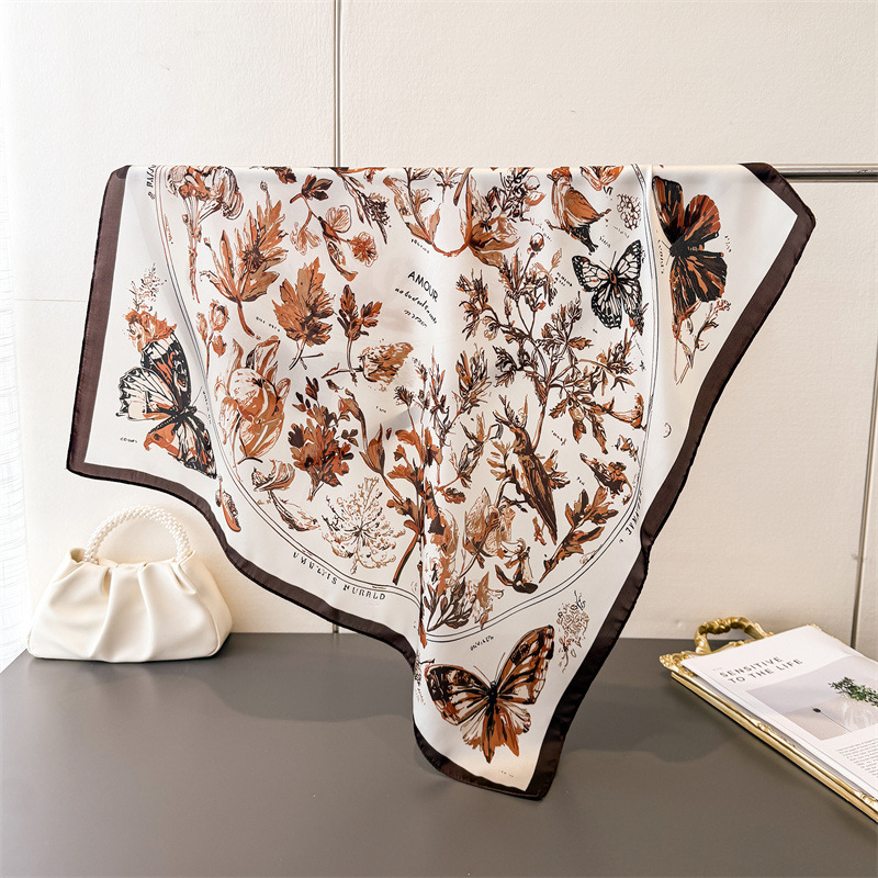 Vintage Butterfly Sketch Squar - Ascot Neck Scarf reseña y precio
