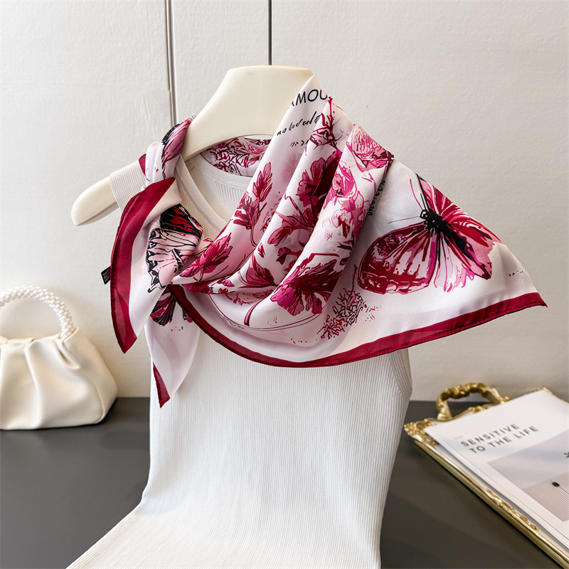 Vintage Butterfly Sketch Squar - Ascot Neck Scarf reseña y precio