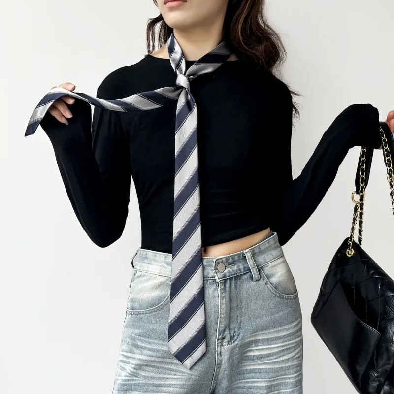 2026 South Korea Dongdaemun St - Silk Tie Striped reseña y precio