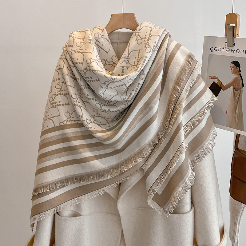 Elegant Striped Design Scarf I - Woven Scarf Blanket reseña y precio